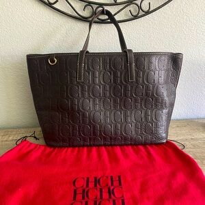 Carolina Herrera 🤎